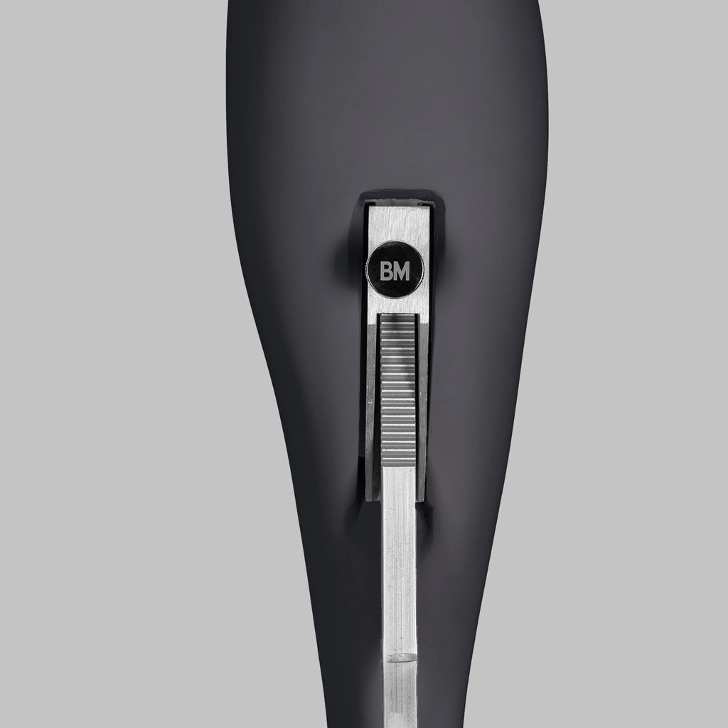 BINK - Fietsende sport heren mannequin, grafiet grijs, gestilleerd hoofd, zittende pose 331 