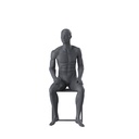 Maniquí de deporte hombre, gris grafito, cabeza estilizada, postura sentada 365